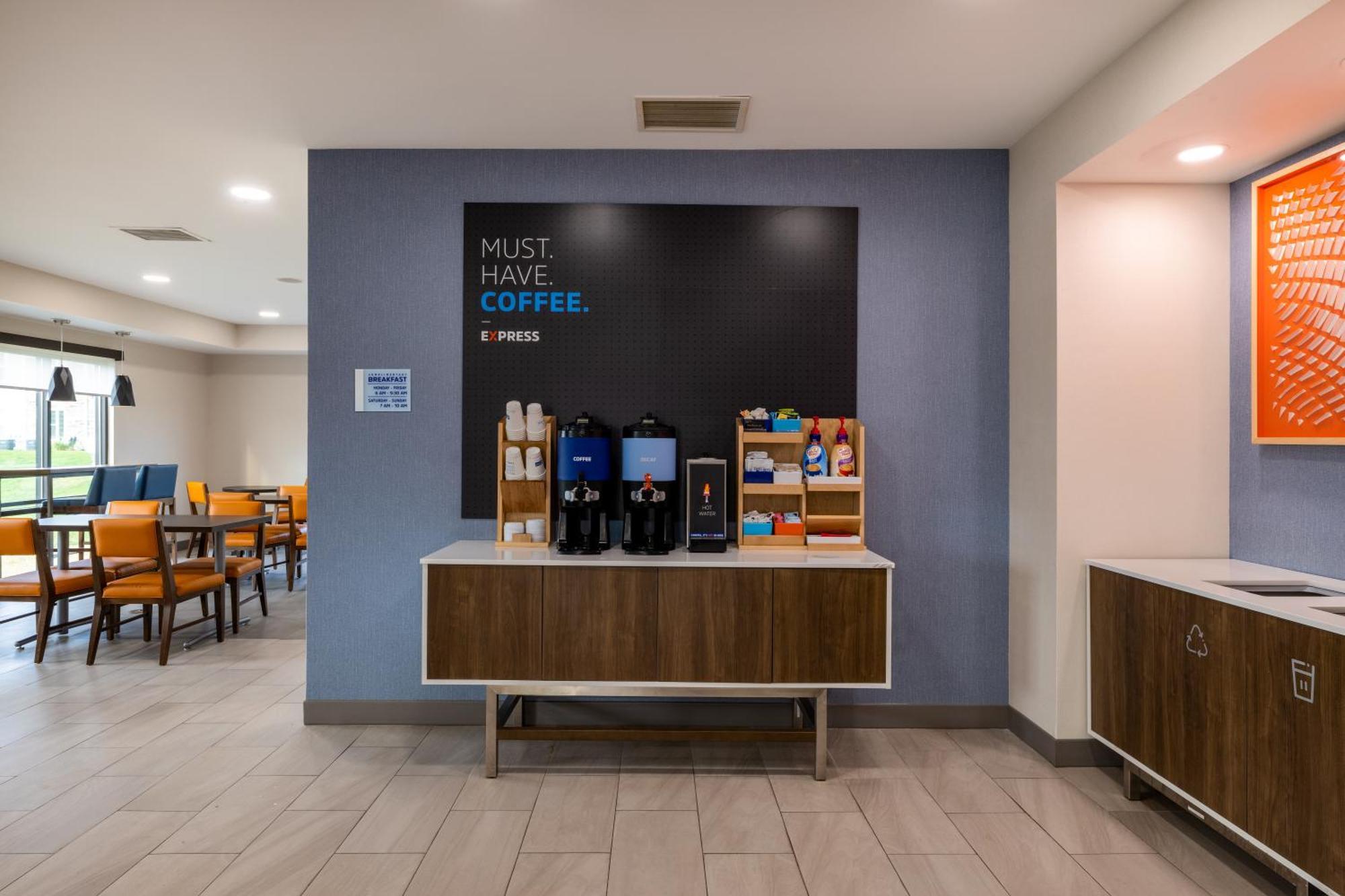 Holiday Inn Express Rochester South - Mayo Area By Ihg Exterior foto